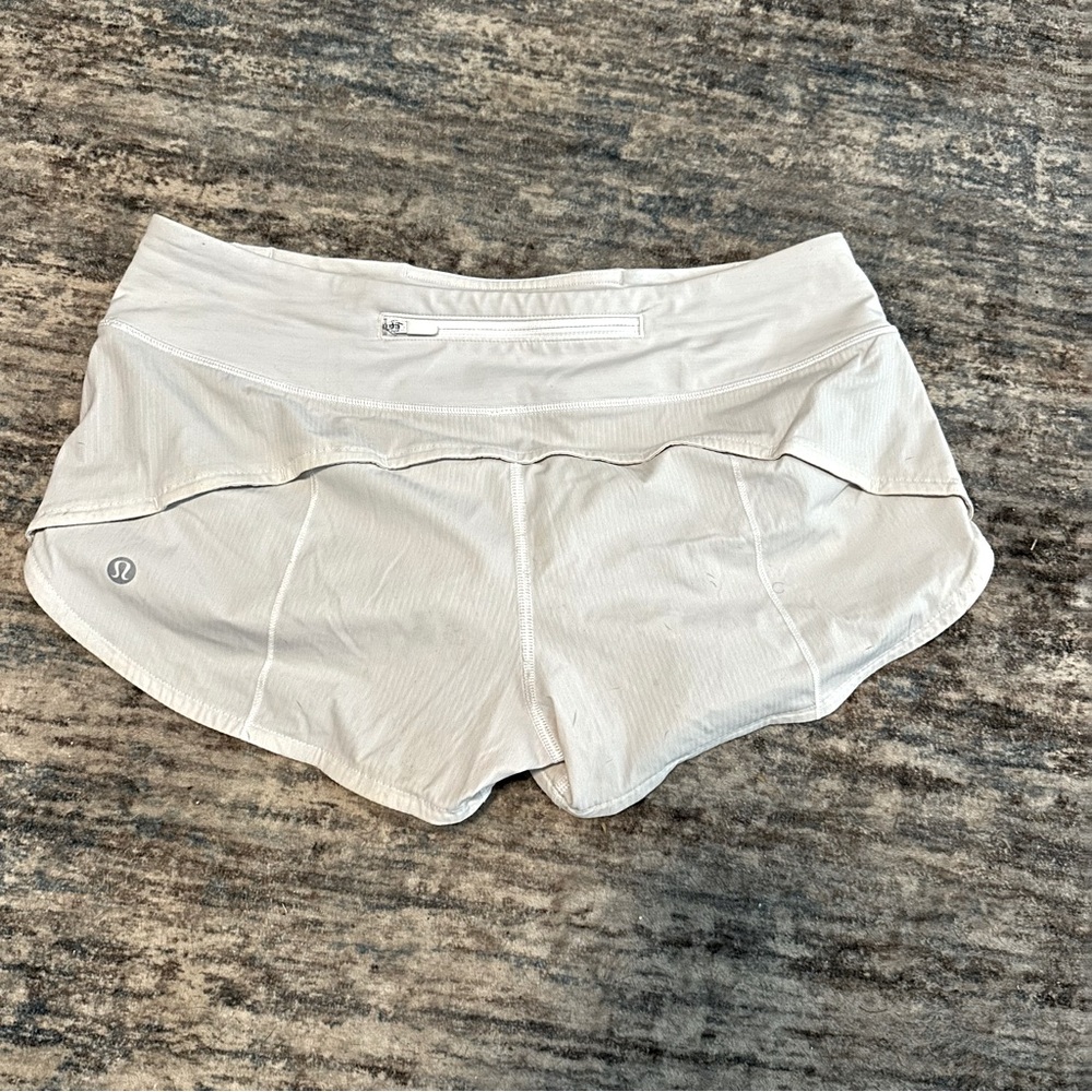 Lululemon Speed Up Shorts white size 6